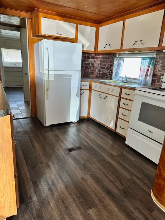 Foto del edificio - One bedroom one bath - Combee Area