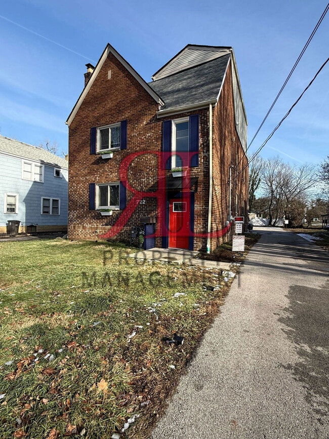 Foto del edificio - 722 Sheridan Ave