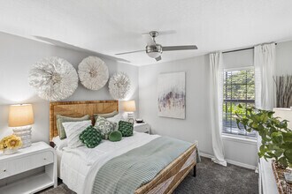 1BR, 1BA - 800SF - Bedroom - Vue at 1400