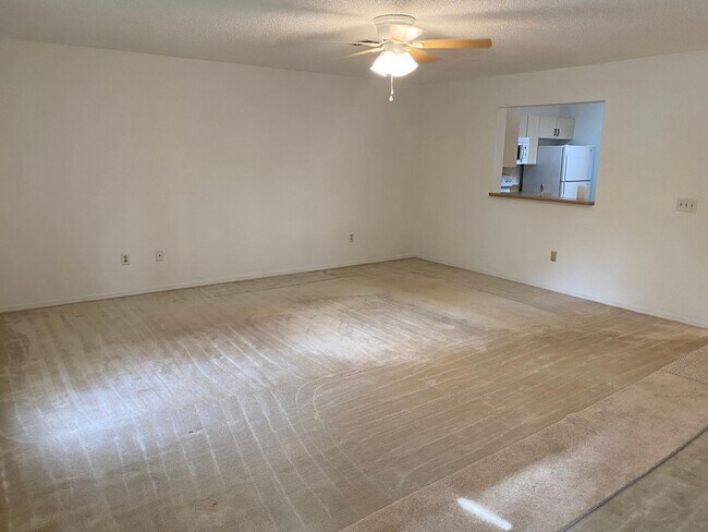 Foto del edificio - 3 br, 2.5 bath House - 3047 OAK PARK WAY U...