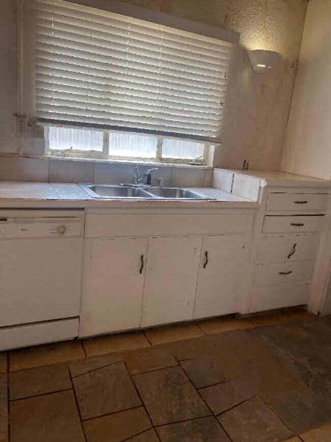 Foto del edificio - Animal Friendly 2 bed 2 bath