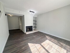 Building Photo - 2529 Rio Grande St
