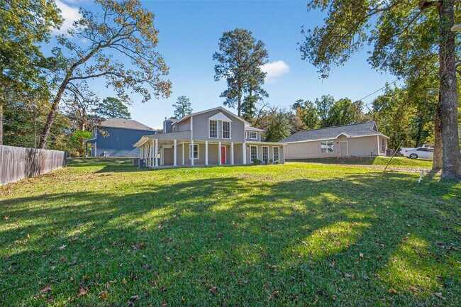 Foto del edificio - 1305 St Lawrence River Rd