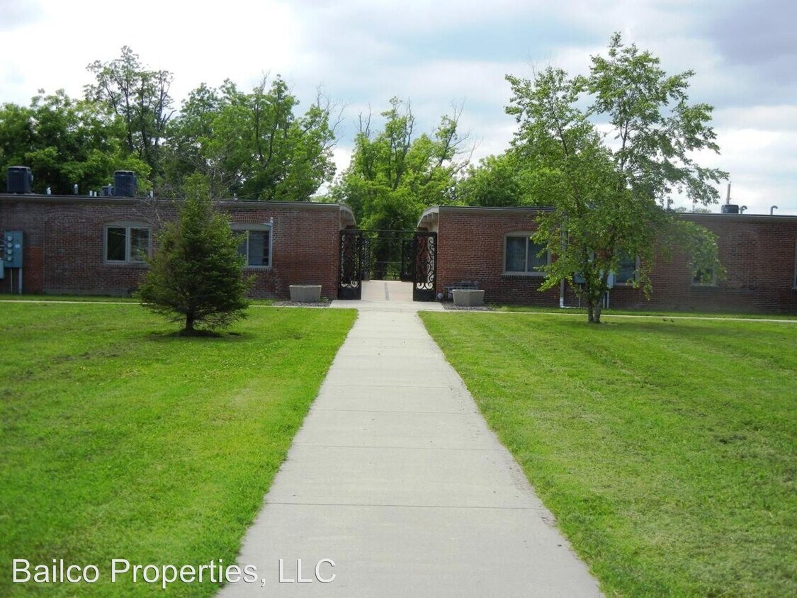 Foto principal - 1410 Eisenhower Rd