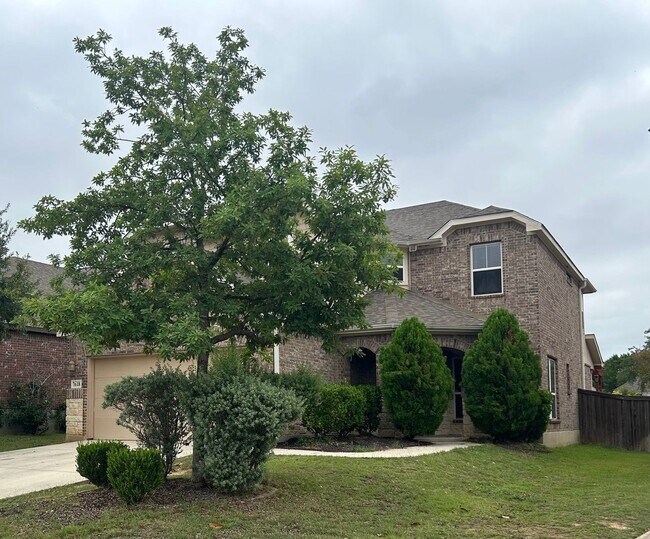 Foto del edificio - Gorgeous 4 Bed/ 3Bath house for rent! Avai...