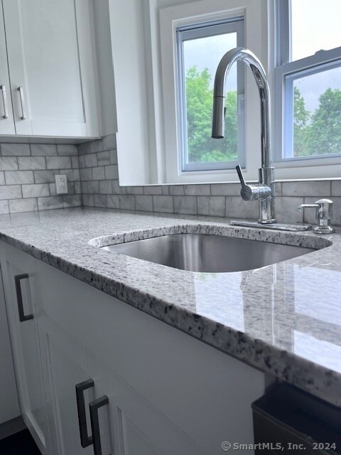 Foto del edificio - 243 Park Ln