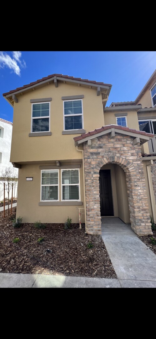 Foto del edificio - Provence Townhomes - Natomas