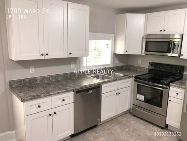 Foto del edificio - 1700 Ward St