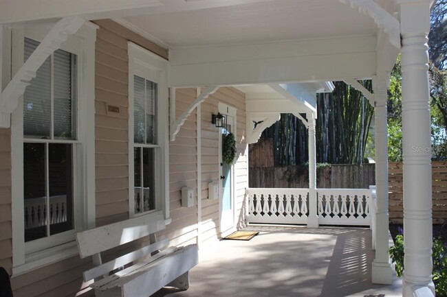 Building Photo - 527 S Osceola Ave