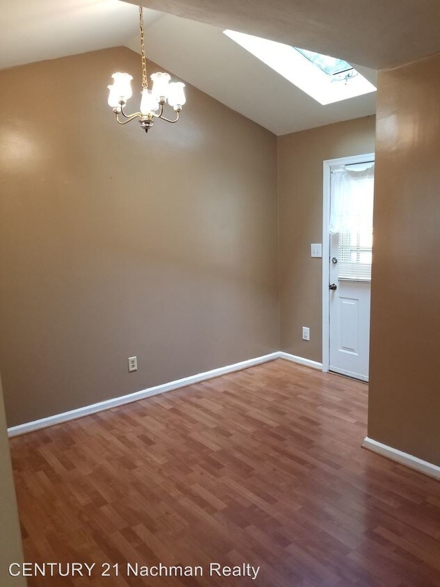 Building Photo - 3 br, 2 bath House - 1840 Aquamarine Drive