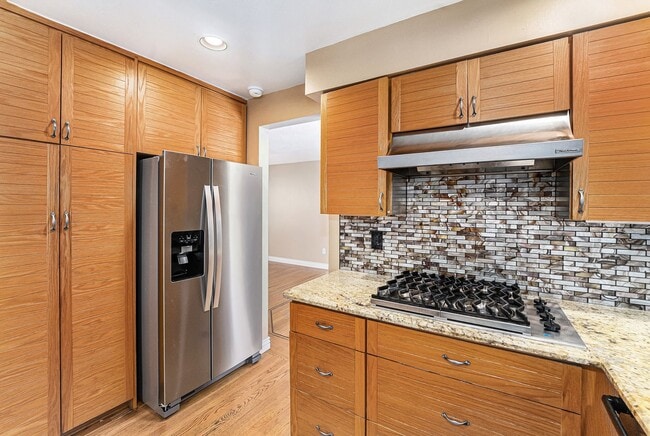 Foto del edificio - Spacious 4 bedroom home in the heart of Virginia Village!