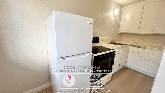 Foto del edificio - Cozy 1-bdrm, 1-bath in gated complex, incl...