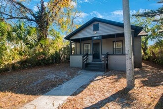Building Photo - 2166 17th Ave S