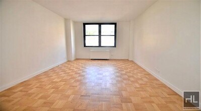 Building Photo - EAST 49 STREET