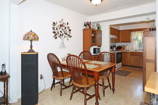 Dining Area - North Road Townhomes
