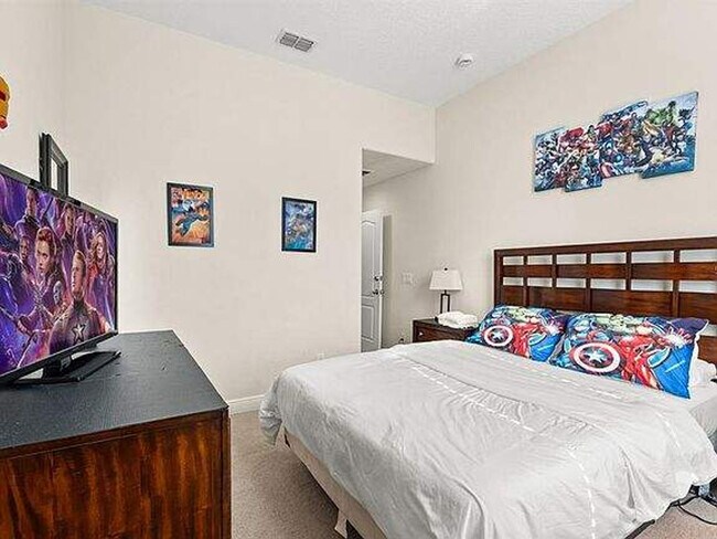 Foto del edificio - 8203 Roseville Blvd