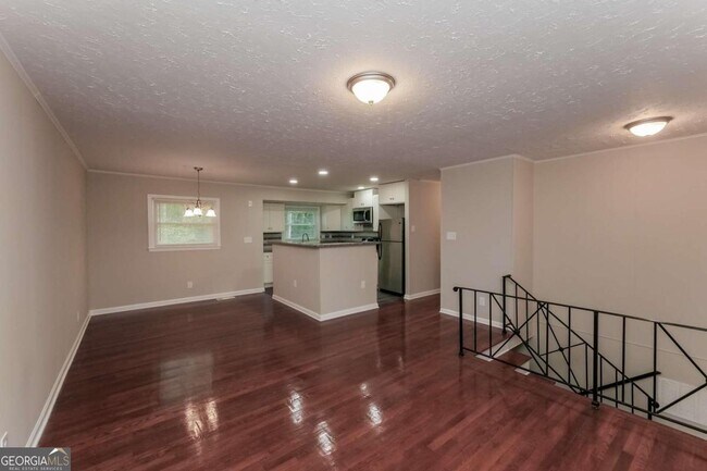 Foto del edificio - 1643 Cardinal Rd