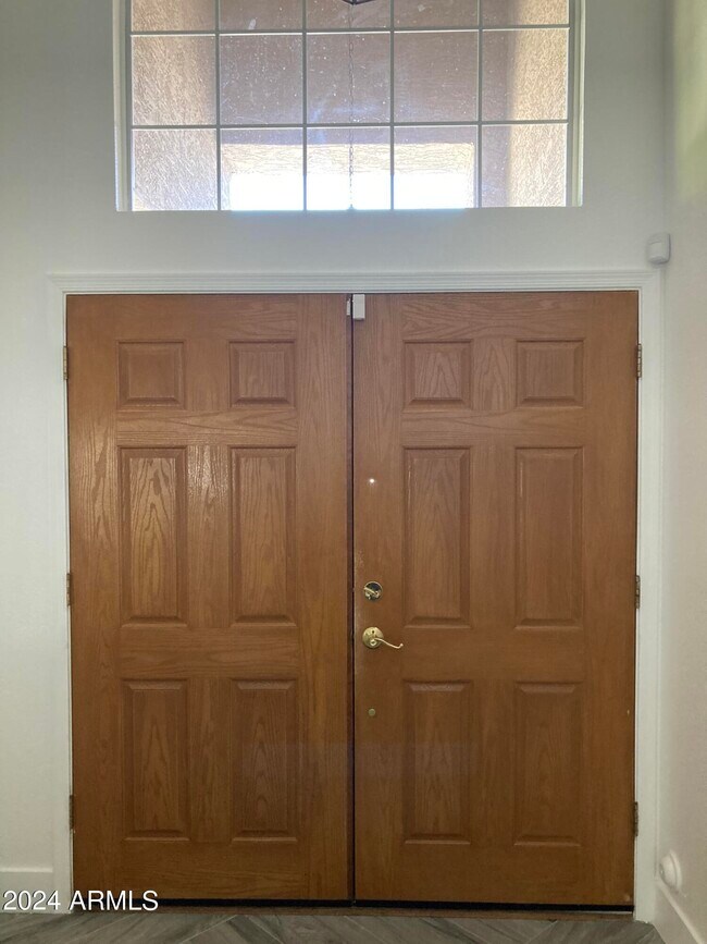 Building Photo - 445 W Pecan Pl