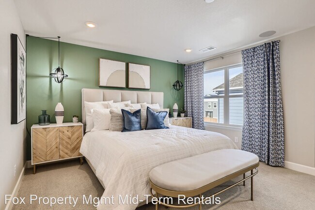 Foto del edificio - 3 br, 2.5 bath House - 8384 Holman St #B