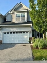 Building Photo - 127 Meadow View Dr