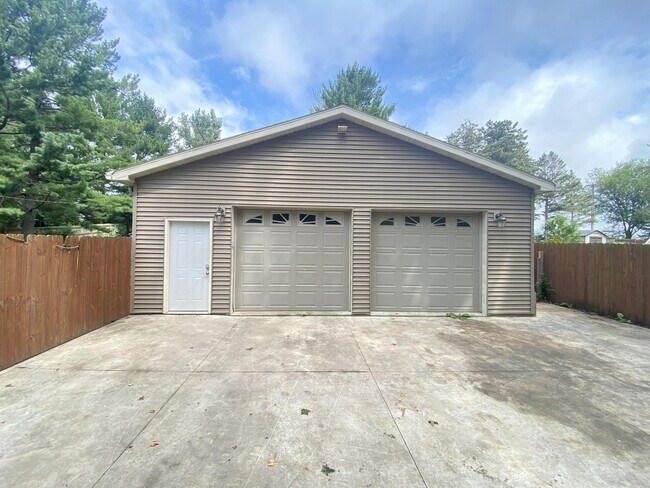 Foto del edificio - 3621 Sherwood Pl SE