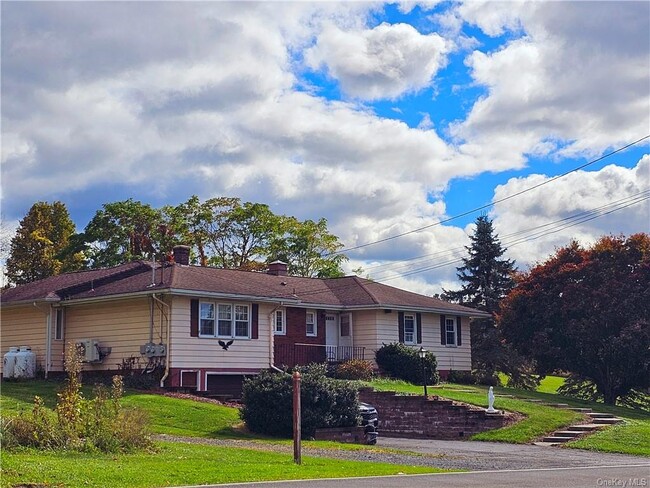 Foto del edificio - 410 Plattekill Ardonia Rd