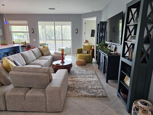 Building Photo - 6007 Ellerston Way