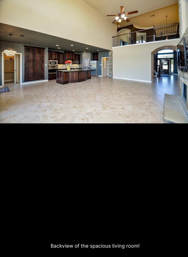 Building Photo - 2703 Bonnie Bray Dr