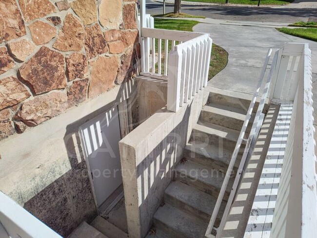 Foto del edificio - Charming Basement Apartment in Murray