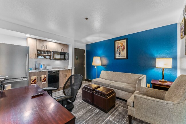 Photo - 2301 E Southern Ave Apartment