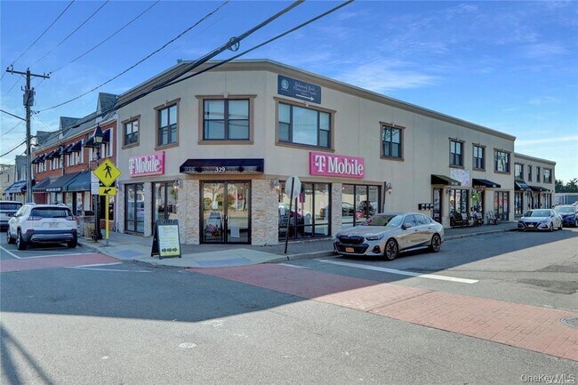 Foto del edificio - 329 Broadway