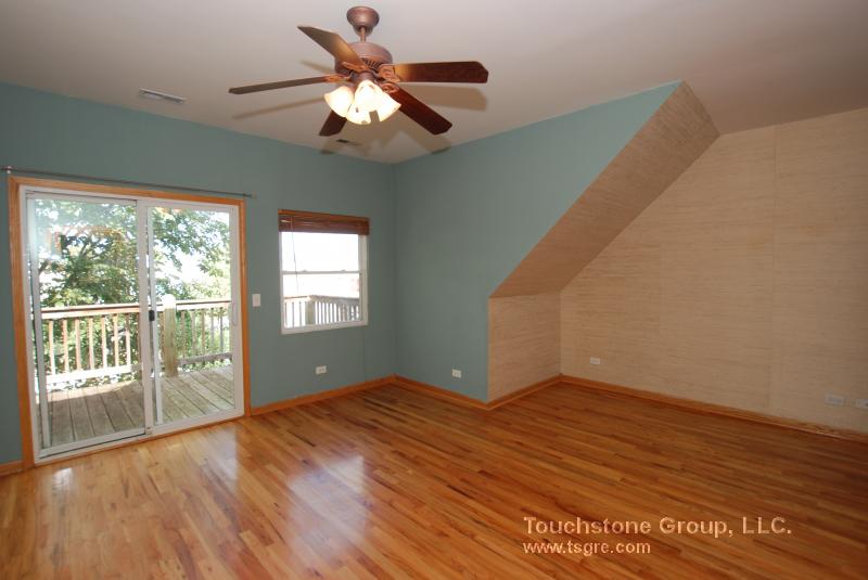 Primary Photo - 2712 W Warren Blvd