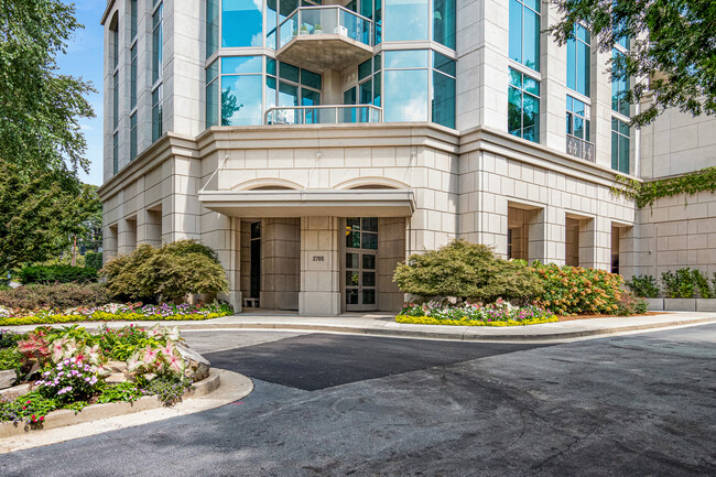 Foto del edificio - 2795 Peachtree Rd