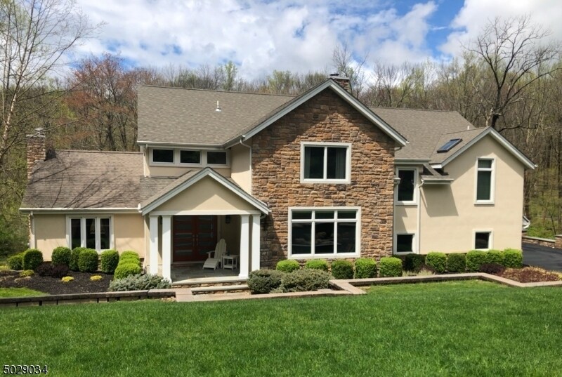 Primary Photo - 395 Fox Chase Rd