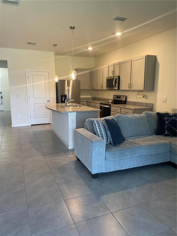 Building Photo - 11427 Planetree Pl