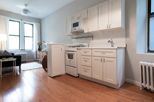 Foto del edificio - 206 E 7th St