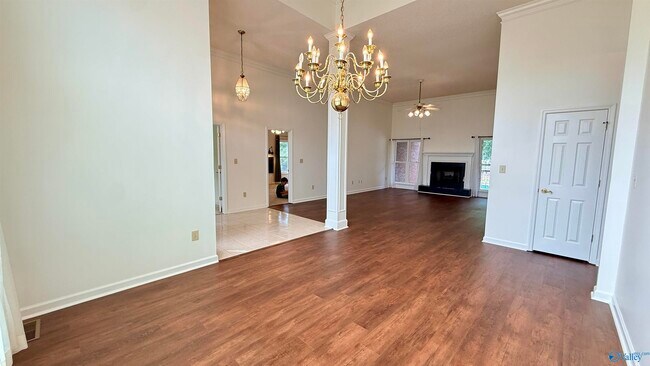 Foto del edificio - 113 Nobleton Ln NW