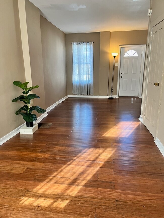 Foto del edificio - 1624 Fairview St