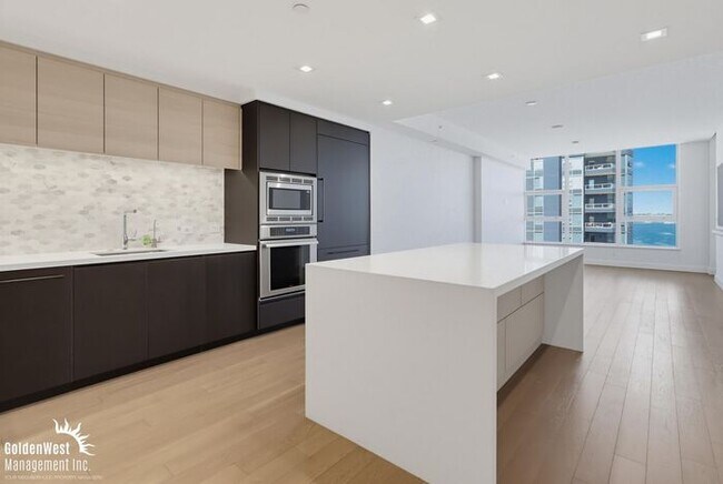 Foto del edificio - Modern 2Bdm 2Ba Condo with Stunning Bay Views in Savina Downtown San Diego!