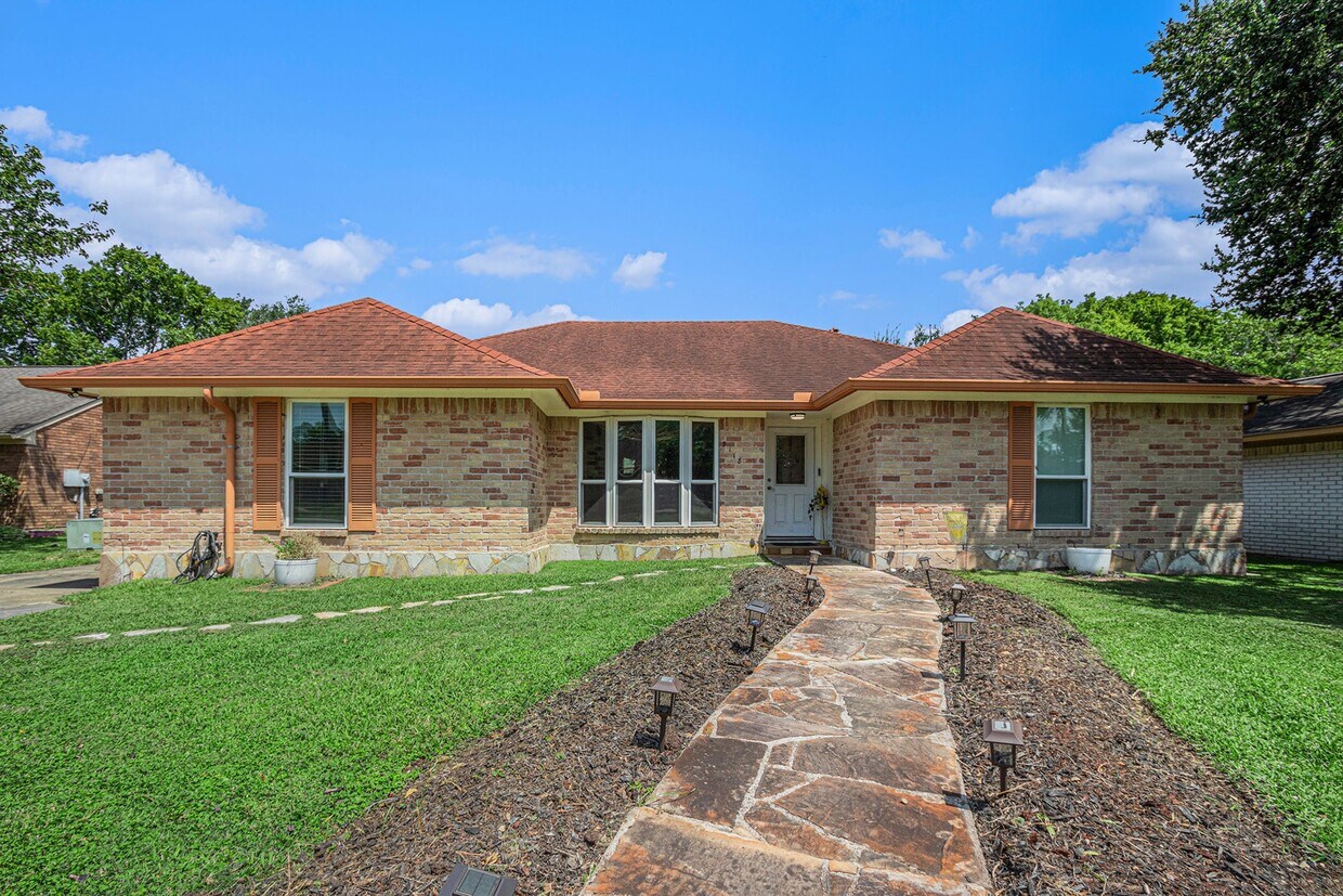 Foto principal - 5118 Whittier Oaks Dr