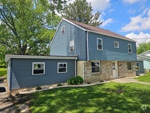 Building Photo - 1000 Timpe Rd