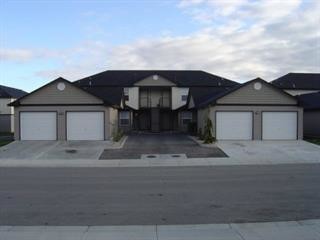 Primary Photo - 716 N Gray Cloud Way
