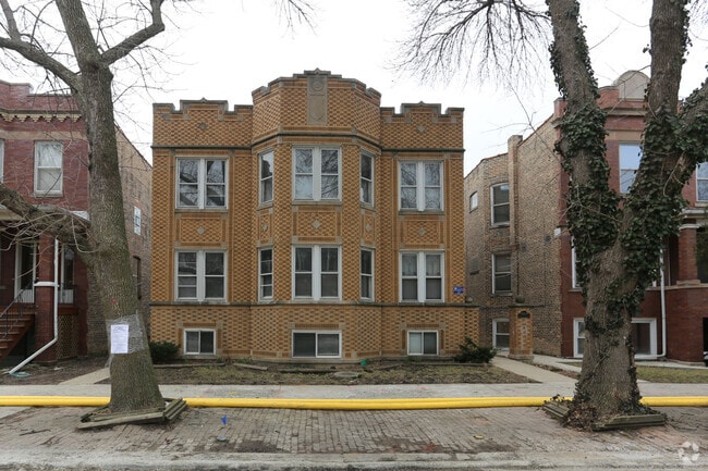 Building Photo - 3844 N Bernard St