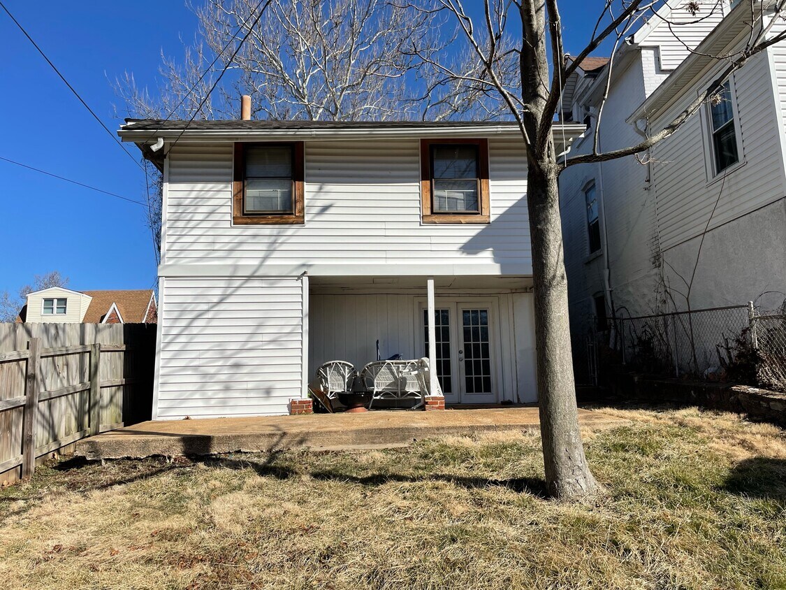 Building Photo - 6904 Nashville Ave