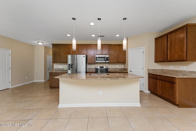 Building Photo - 3199 Chestnut Ridge Way