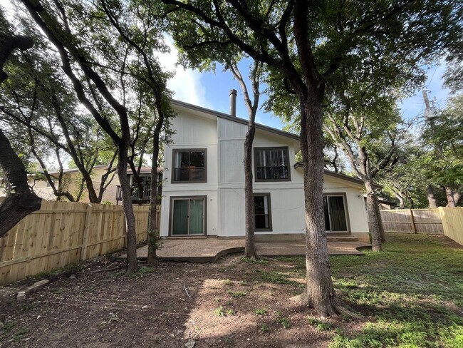 Building Photo - 3617 Summit Bend