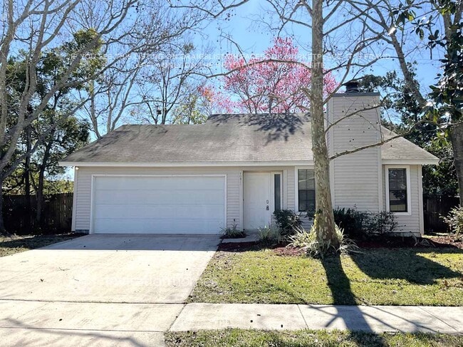 Building Photo - 10828 Losco Jct Dr