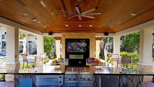 Building Photo - The Pinnacle of Style: Luxury Living at It...