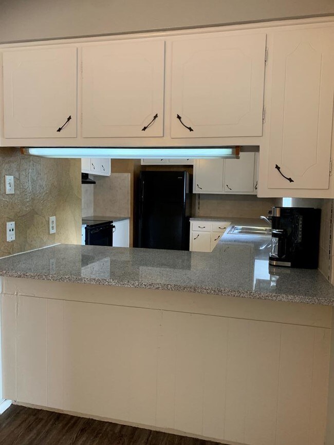 Foto del edificio - 2729 Perryville Dr