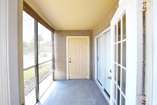 Building Photo - 170 Laterino Ct